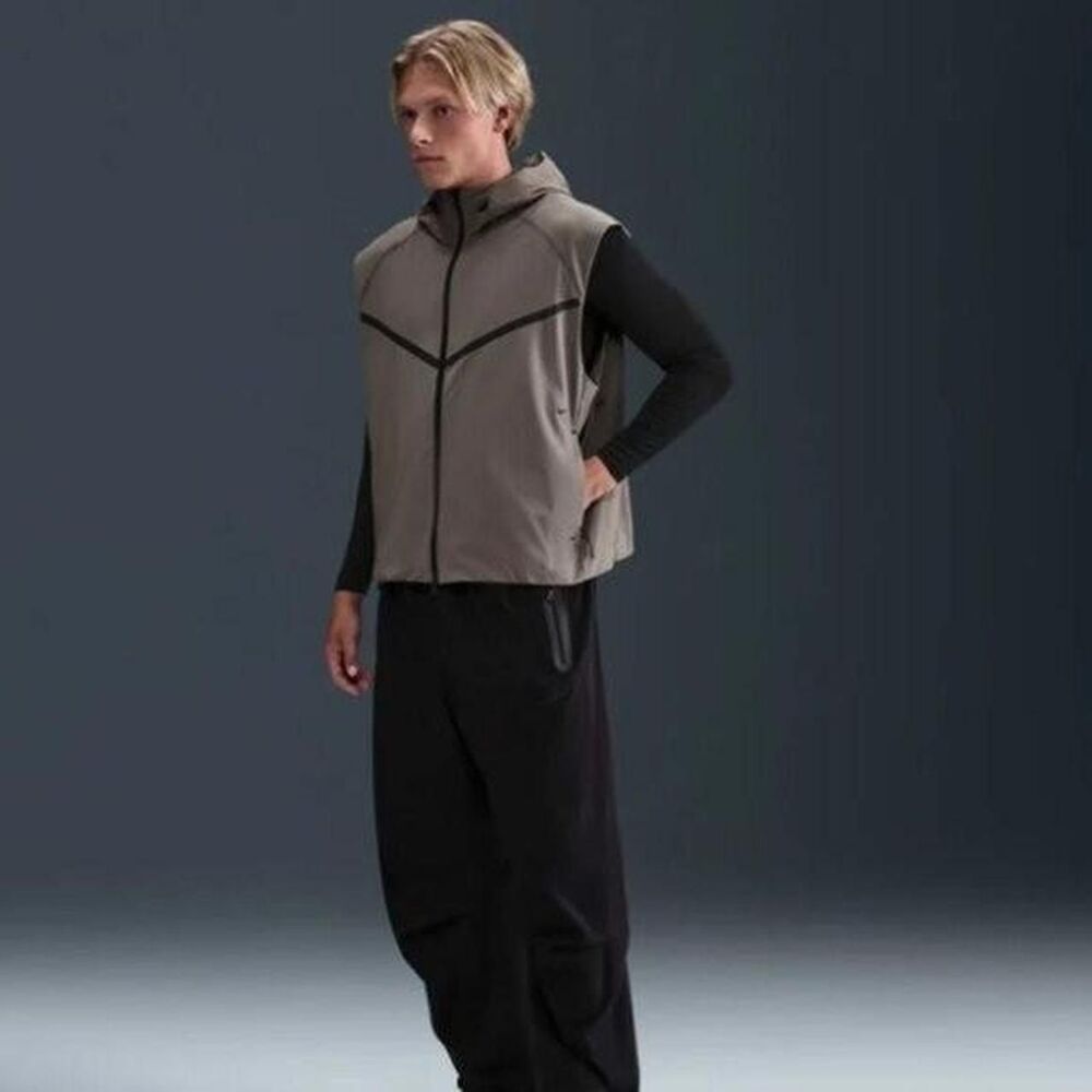 Nike Men's Grey and Black Gilet Vest L